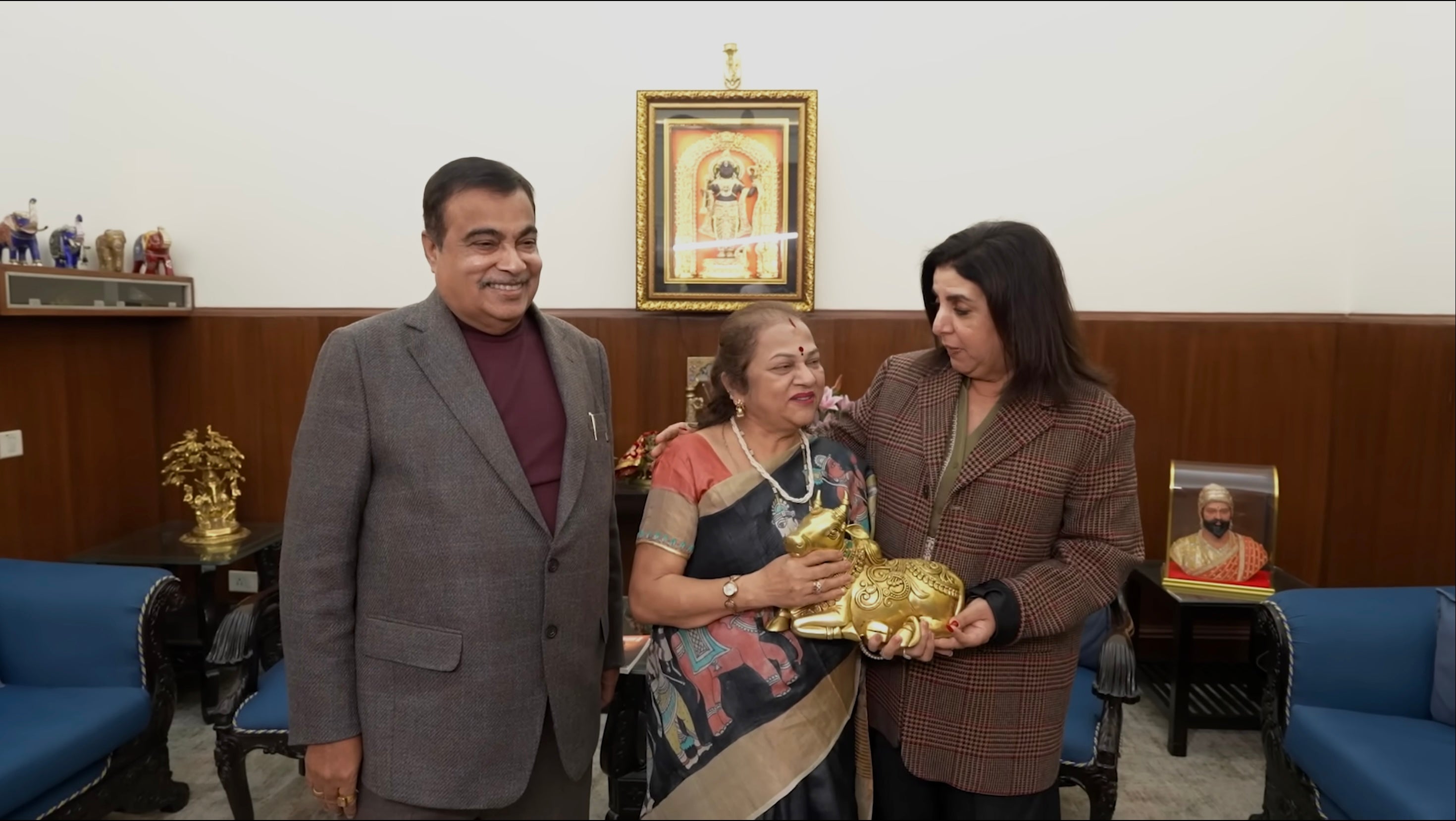 Farah Khan Show Gift