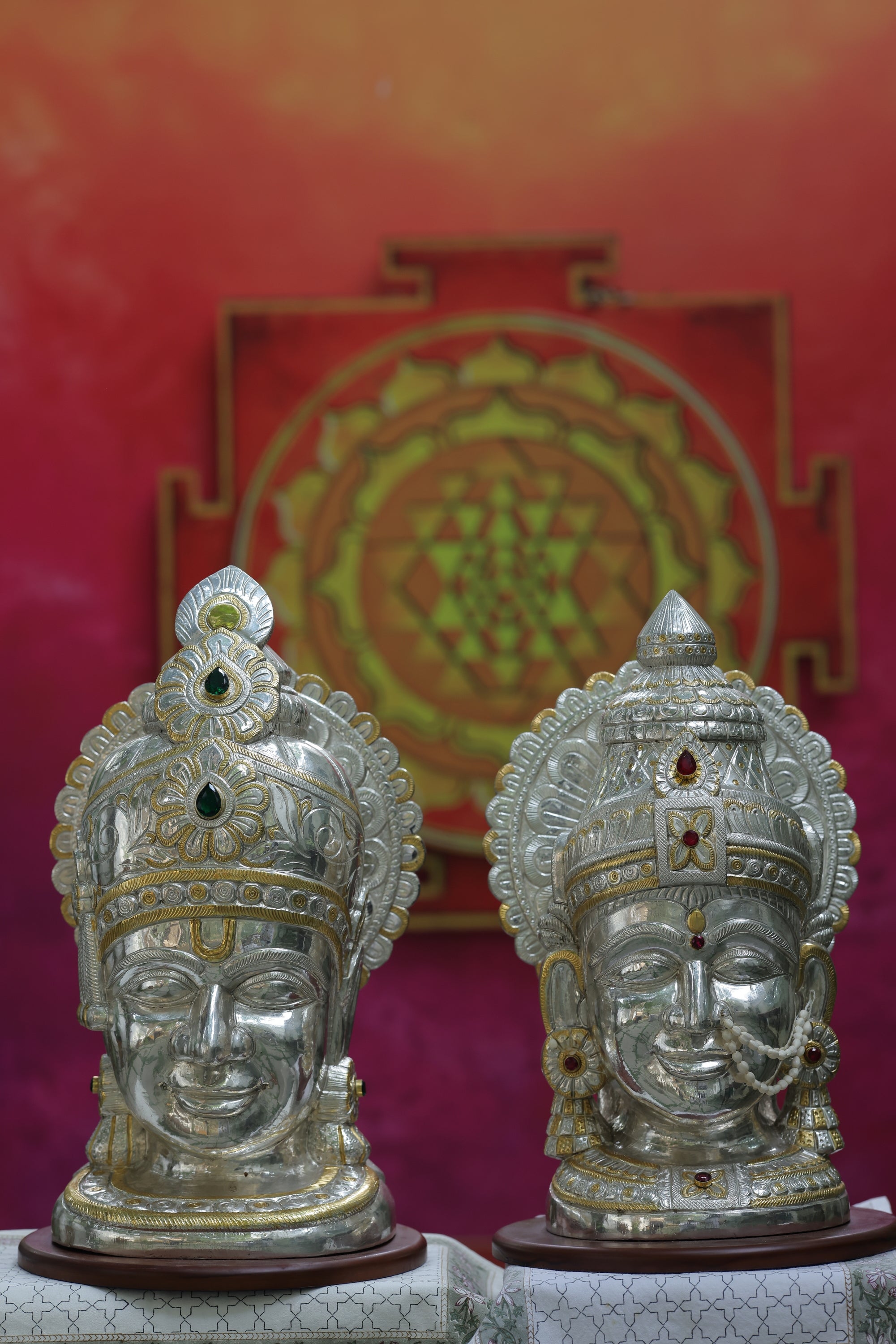 Goddess Lakshmi and Lord Vishnu Statue 3
