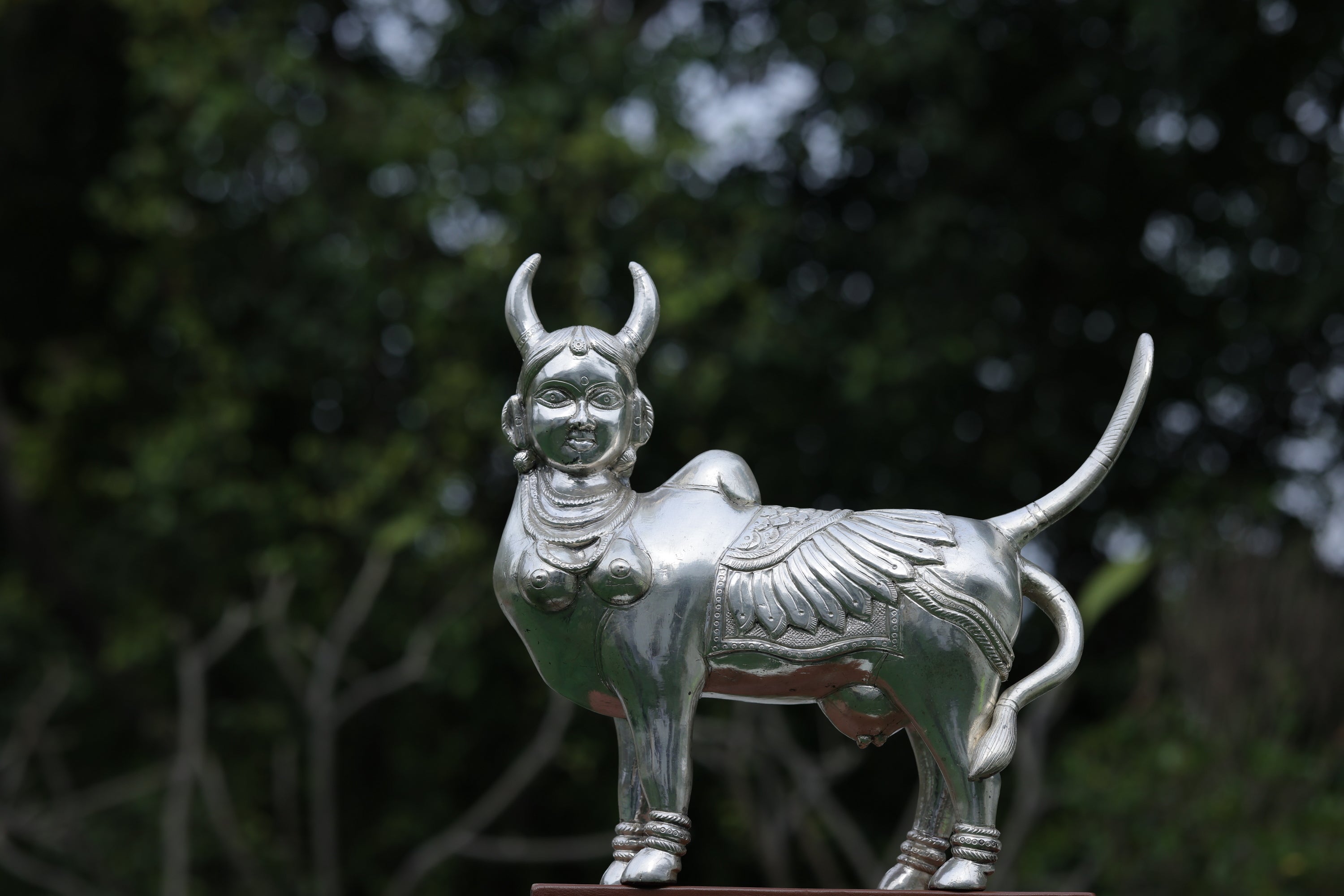 Kamdhenu cow statue