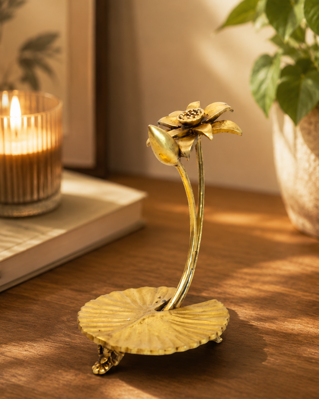 BRASS FLOWER STAND