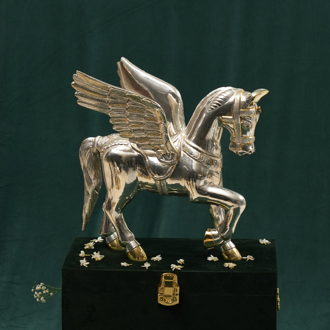 SILVER HORSE WITH WINGS