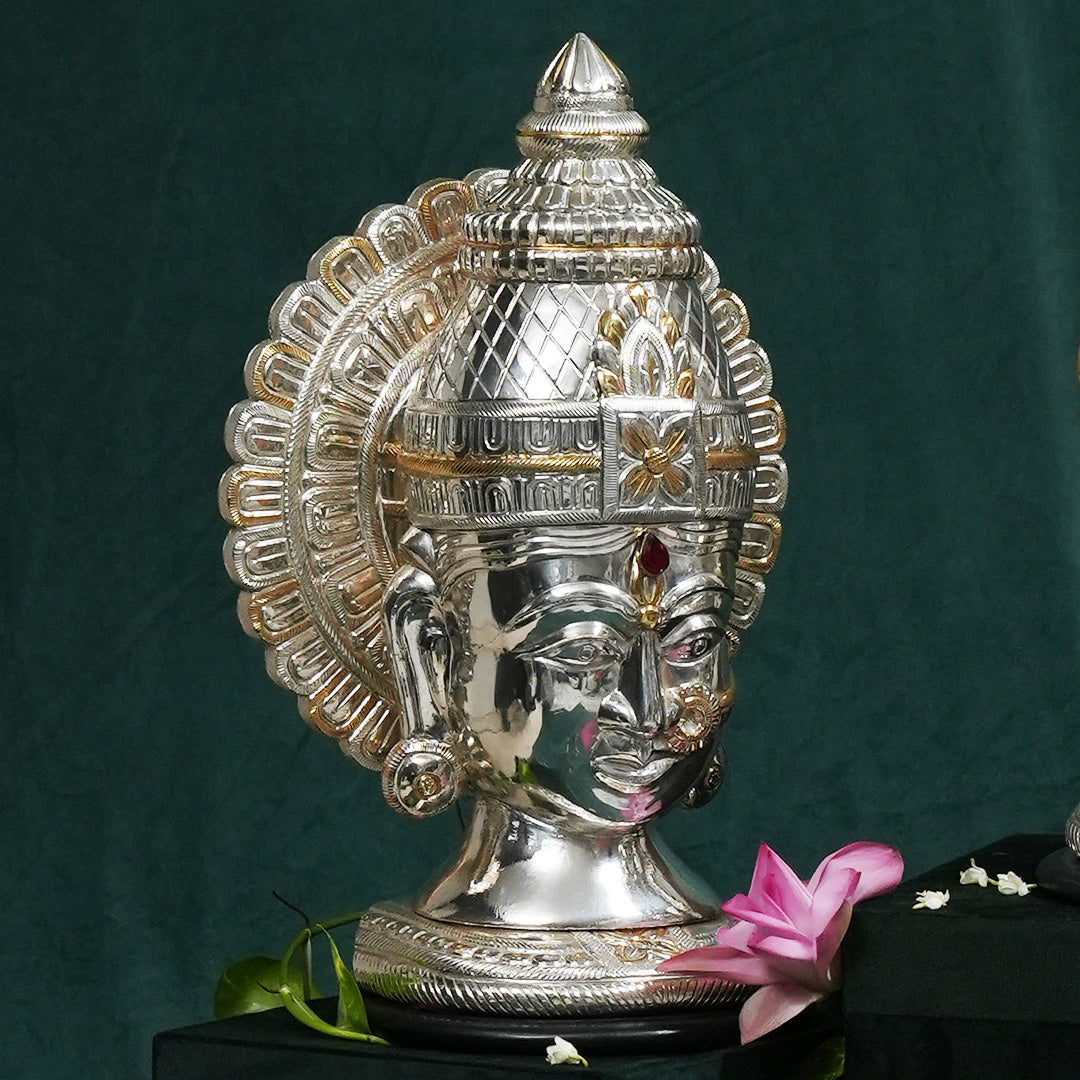 Goddess Lakshmi and Lord Vishnu Statue 1